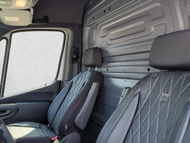 Used 2020 Mercedes-Benz Sprinter 2500 image 17