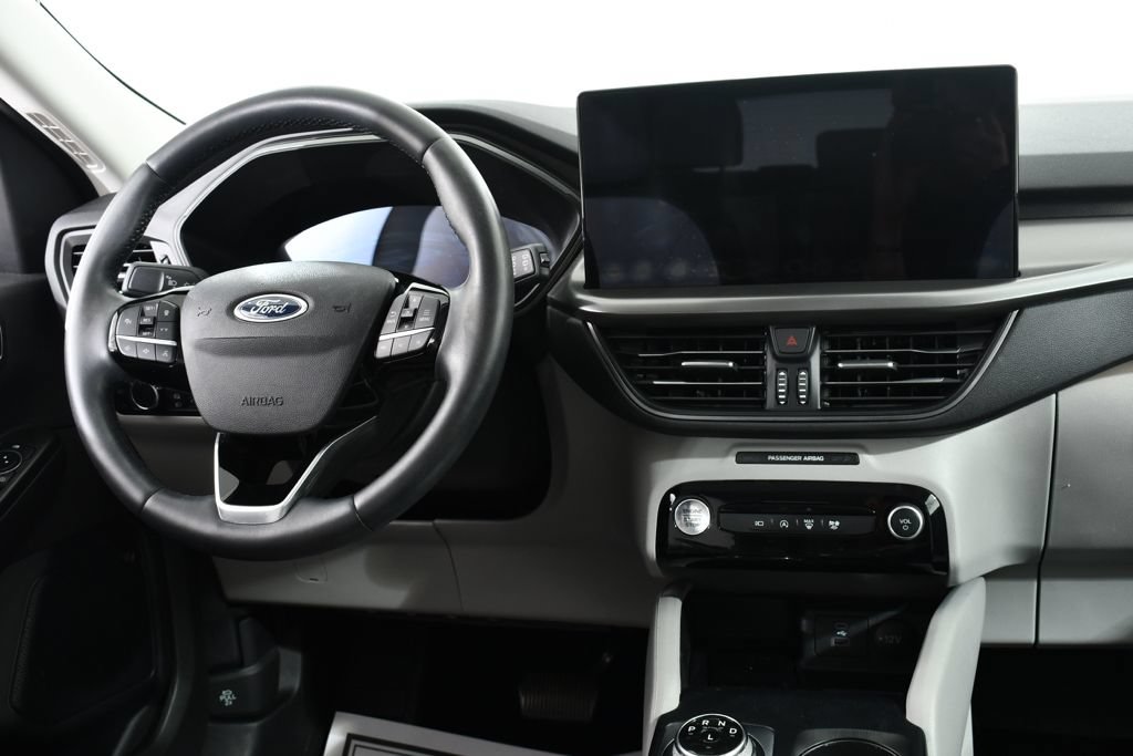 Used 2023 Ford Escape Active w/ Tech Pack #2 AWD/4WD image 8