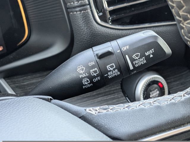 Used 2024 Jeep Wagoneer L Series II w/ Flexible Seating Group image 27