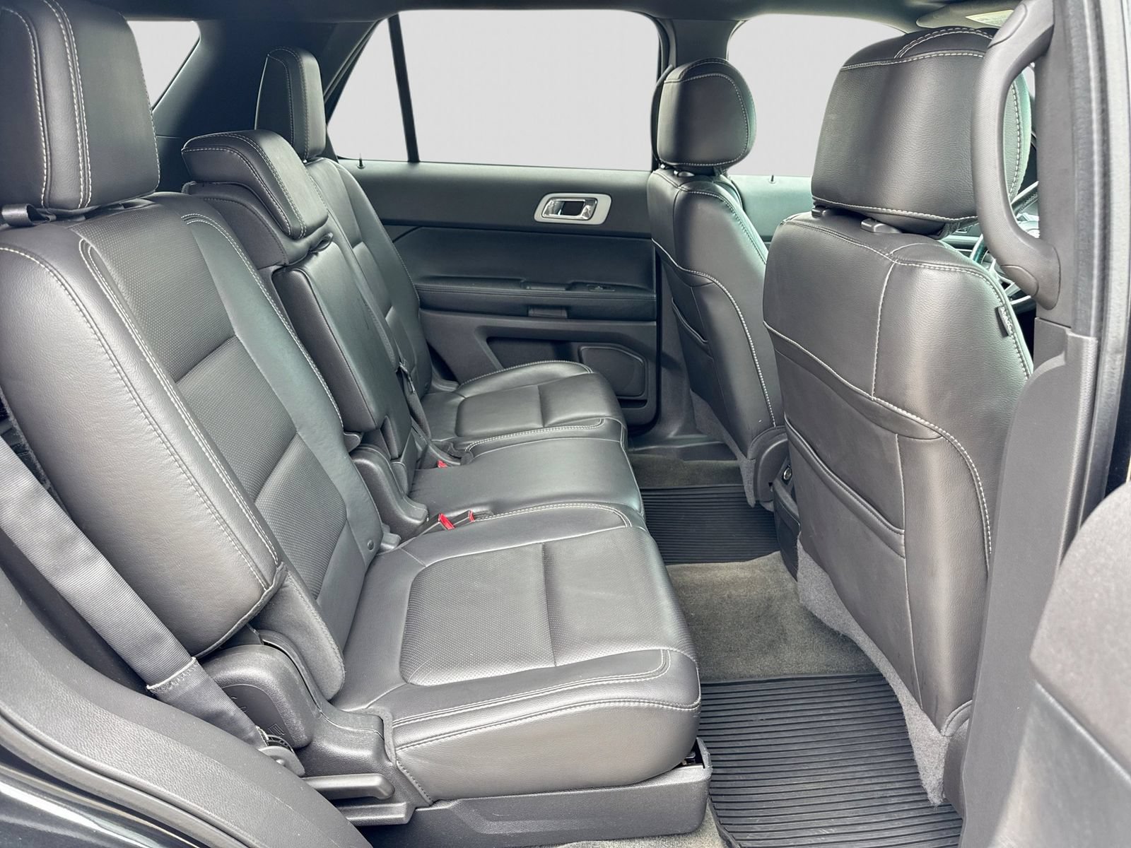 Used 2015 Ford Explorer Sport w/ Equipment Group 401A AWD/4WD image 24