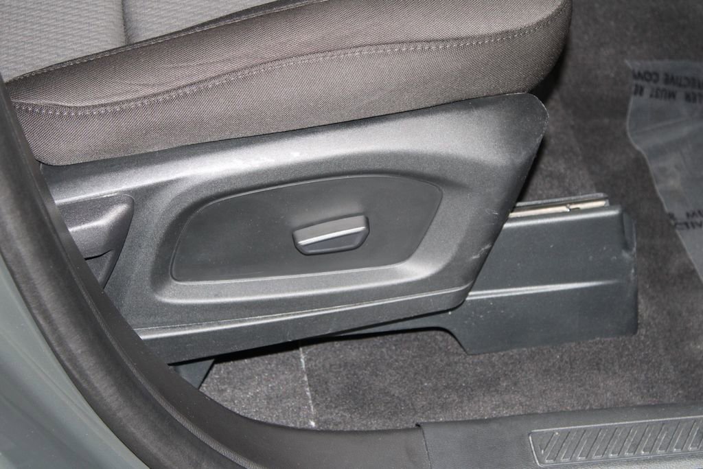 Used 2023 Ford Explorer XLT image 27