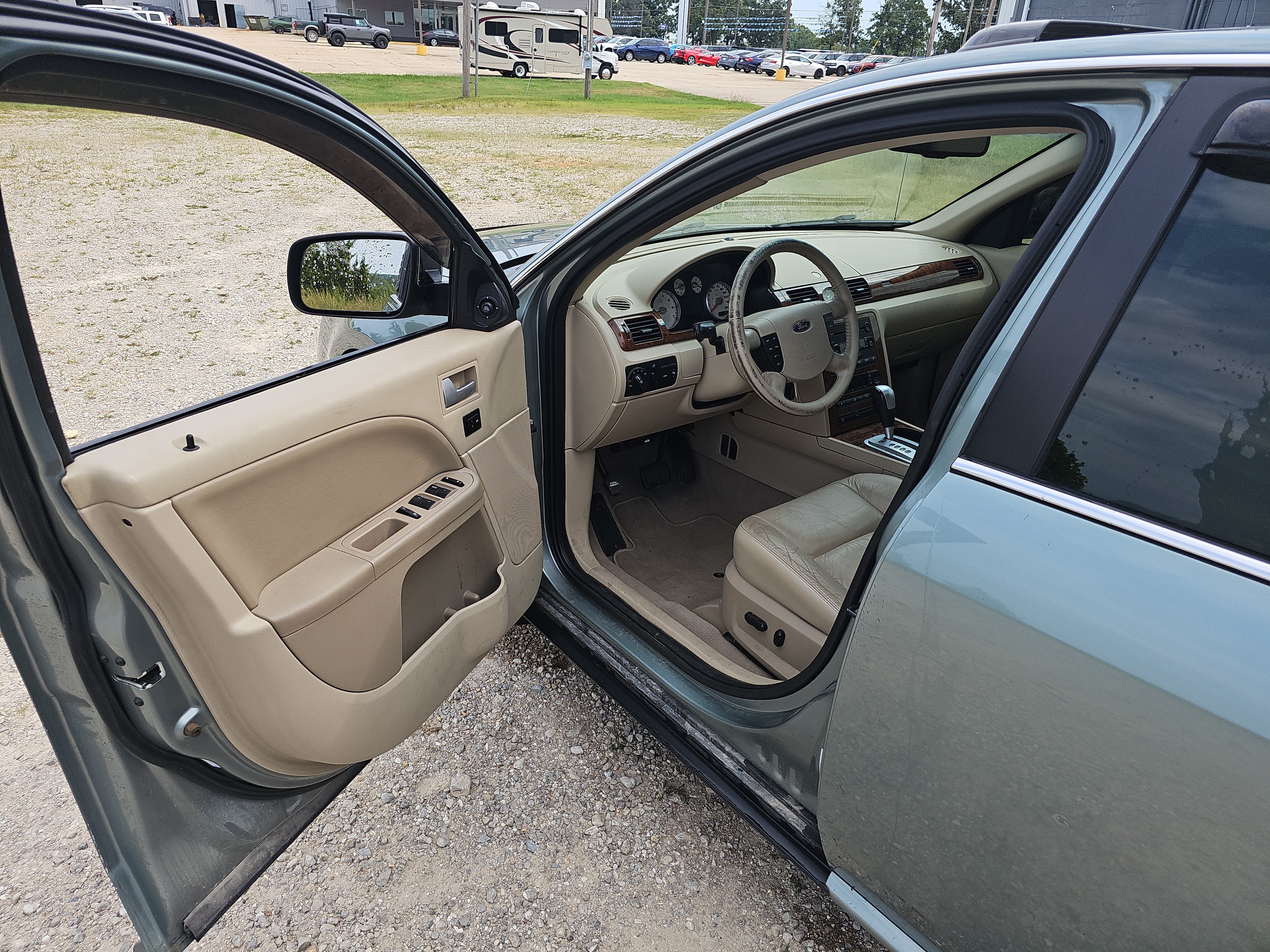 Used 2007 Ford Five Hundred Limited FWD image 16