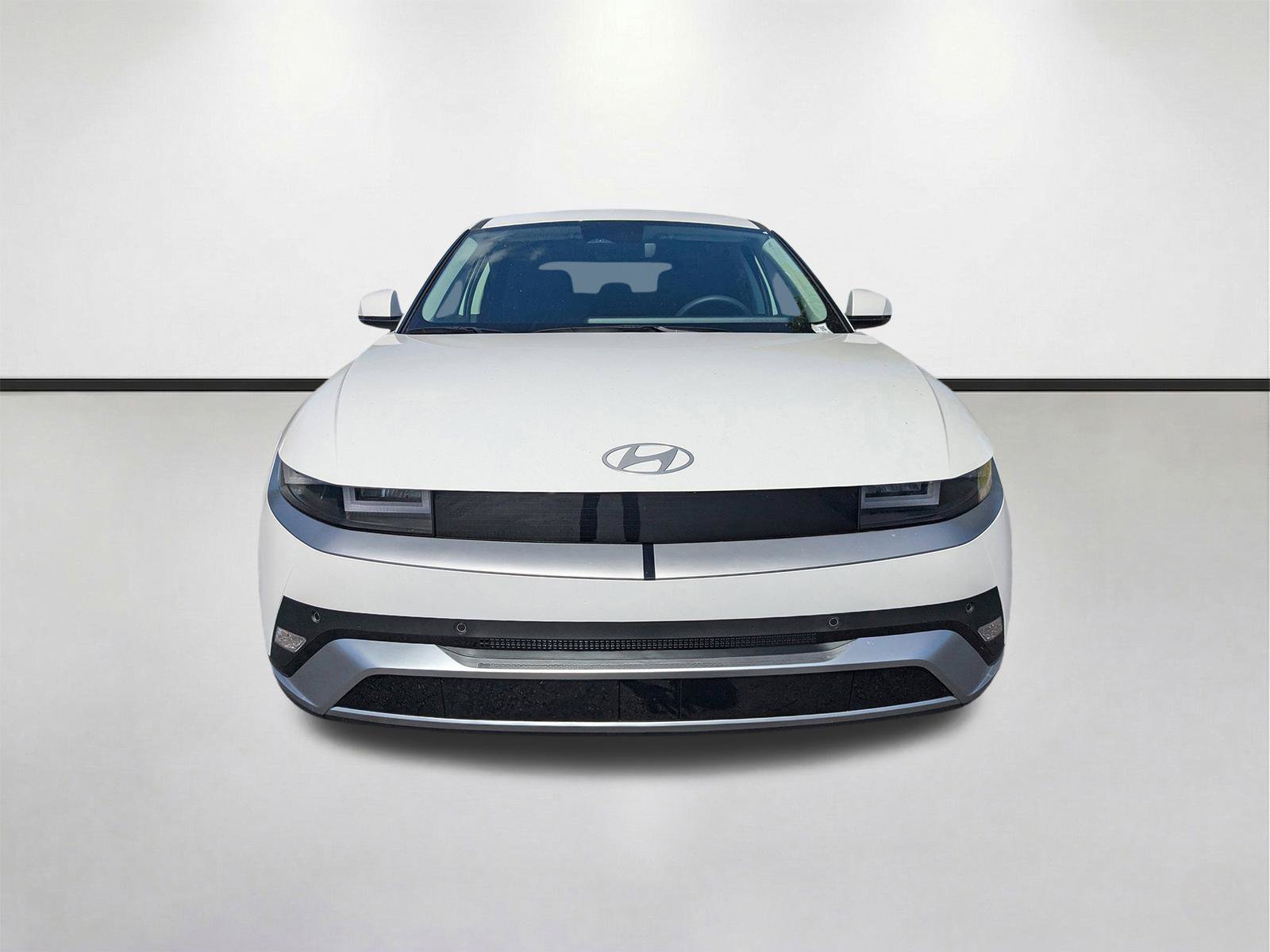 New 2025 Hyundai Ioniq 5 SE RWD image 3