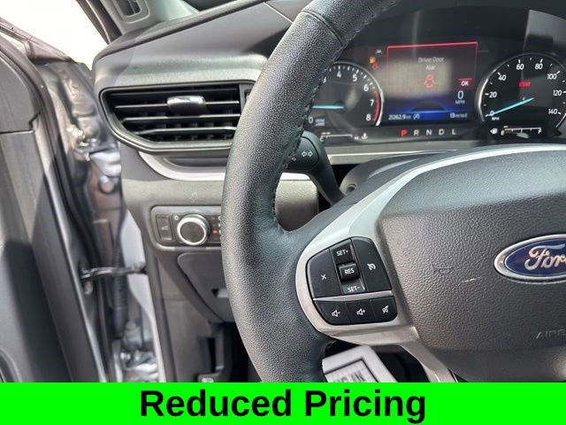Used 2023 Ford Explorer XLT image 16