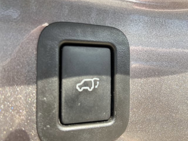 Used 2017 Toyota Highlander Limited Platinum AWD/4WD image 59