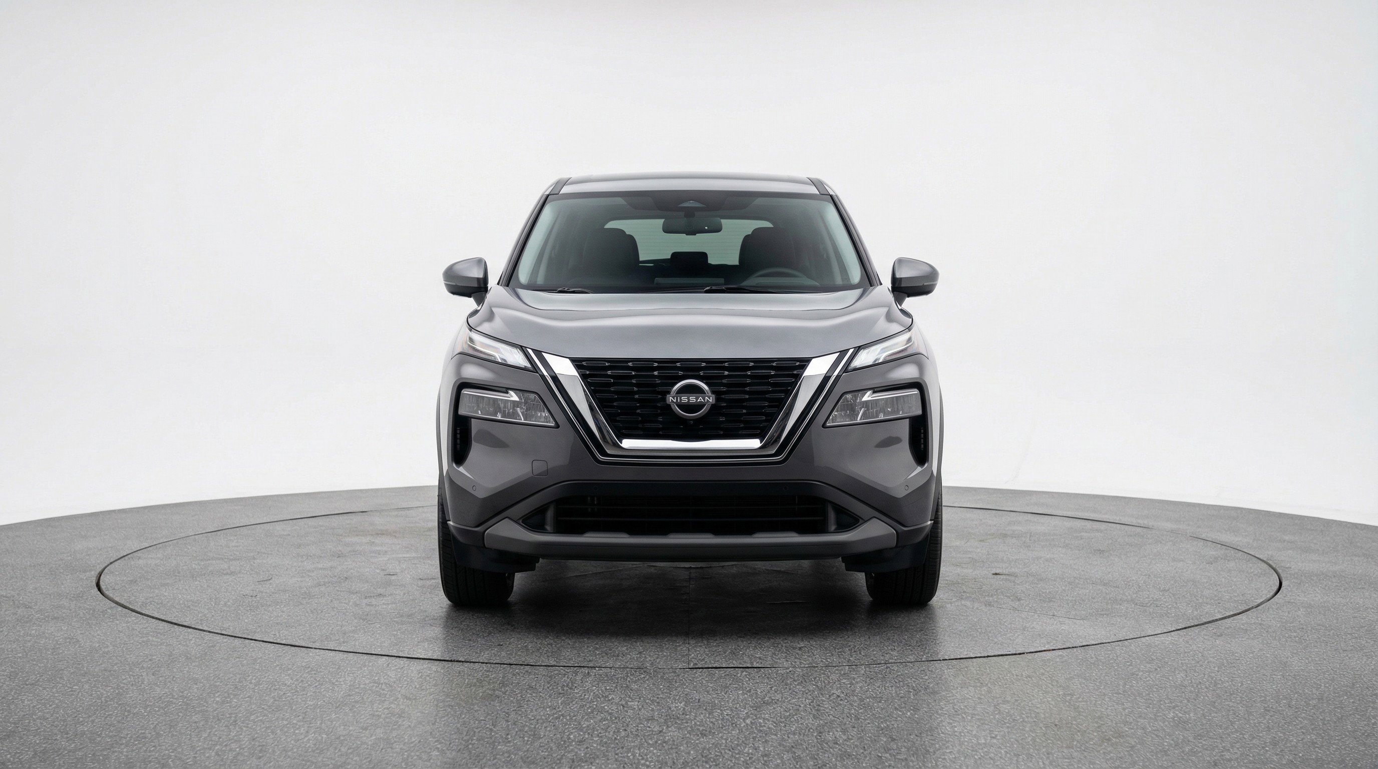 Used 2025 Nissan Rogue SV image 2