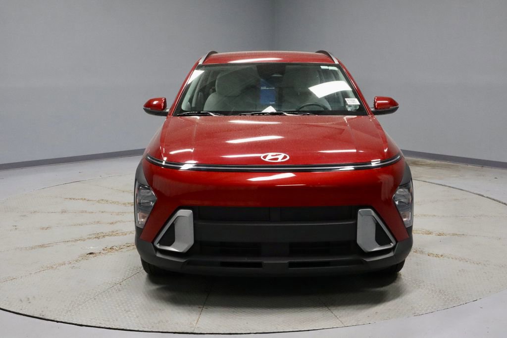 Certified 2025 Hyundai Kona SEL FWD image 6