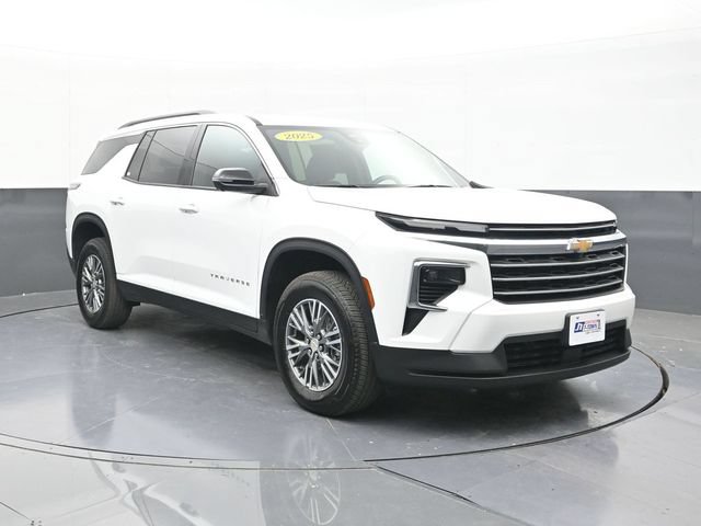 Used 2025 Chevrolet Traverse LT w/ Driver Confidence Package AWD/4WD image 19