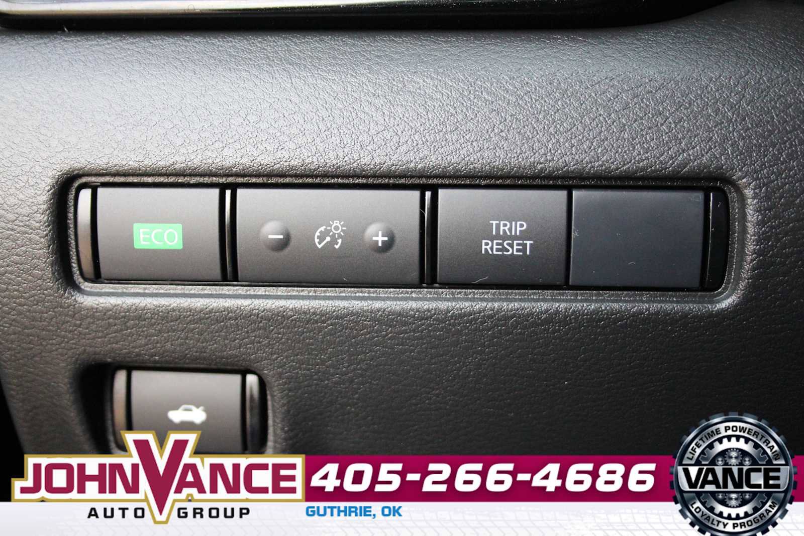 Used 2025 Nissan Sentra SV image 27