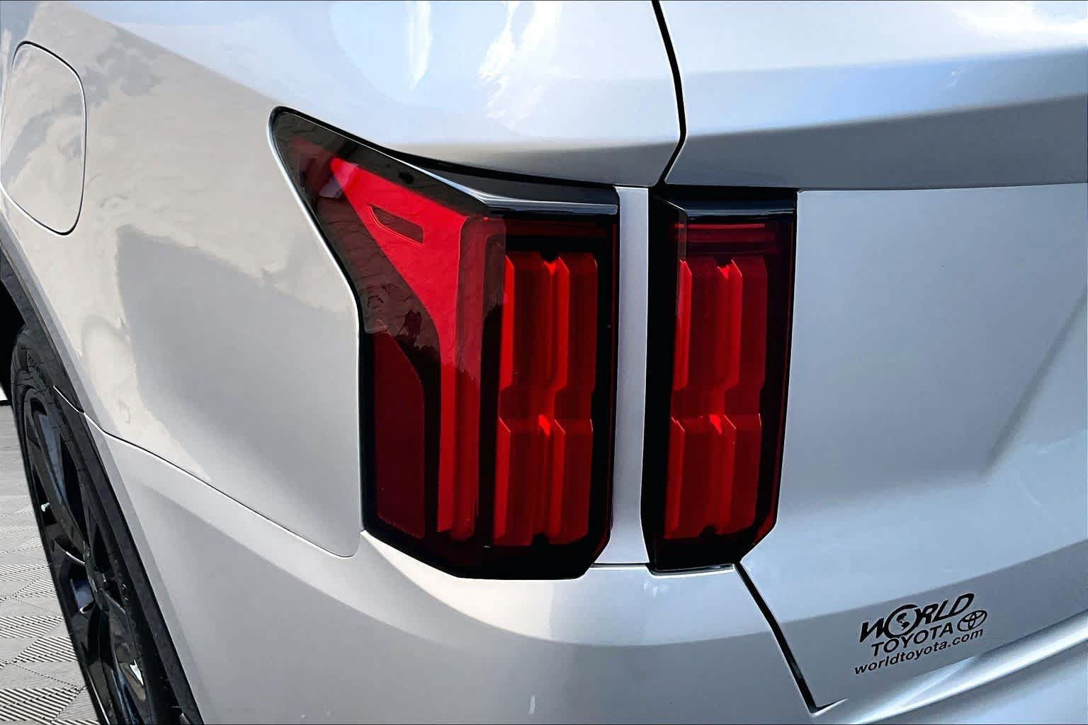 Used 2021 Kia Sorento SX FWD image 29