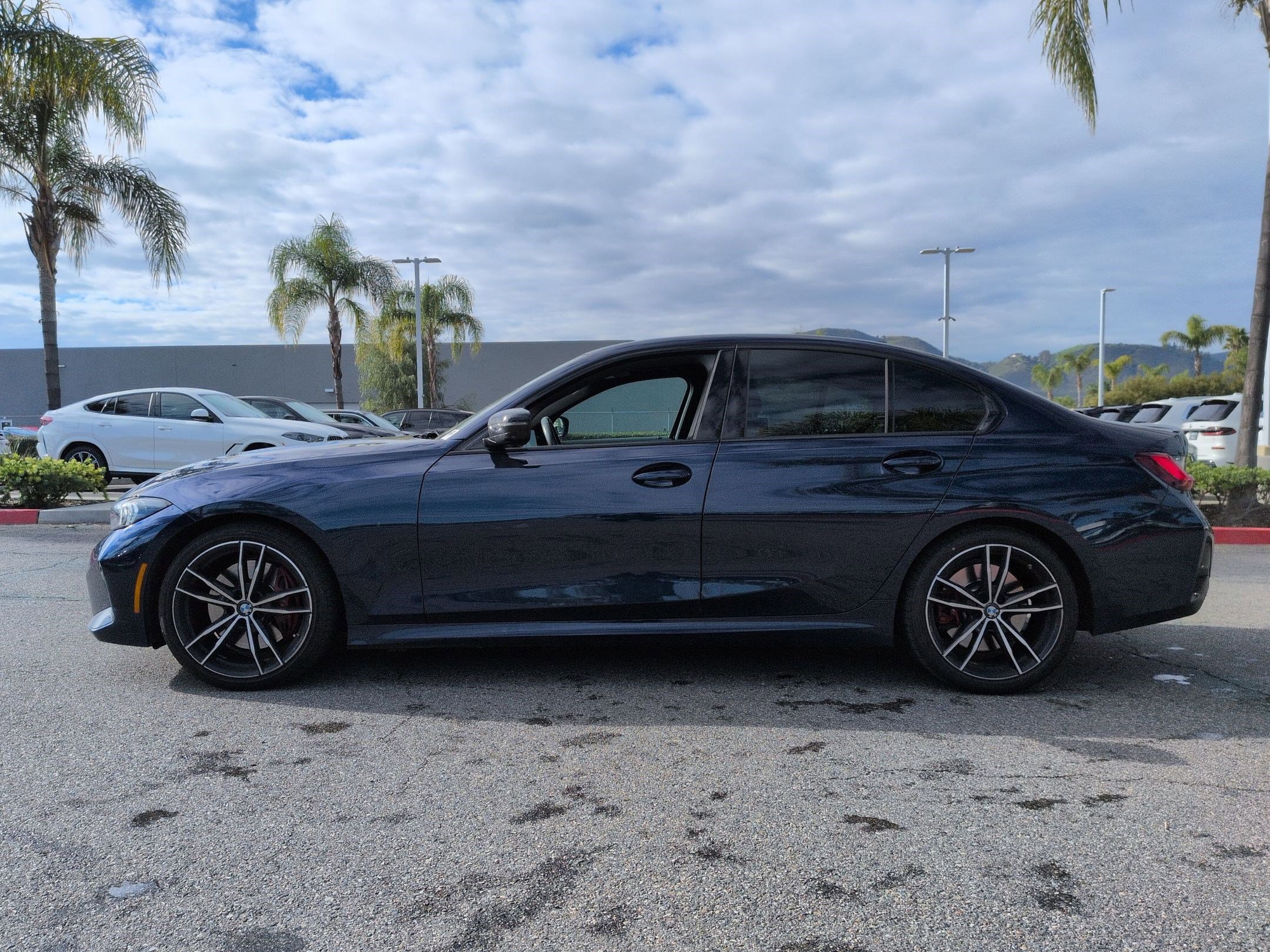Certified 2024 BMW 330i Sedan w/ M Sport Package image 7