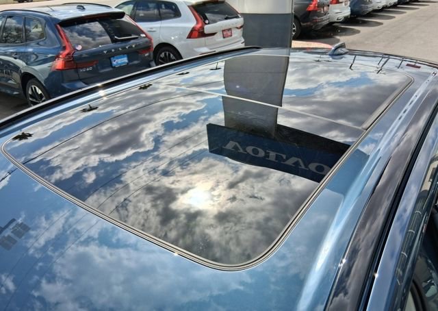 New 2026 Volvo XC60 B5 Ultra w/ Protection Package Premier AWD/4WD image 19