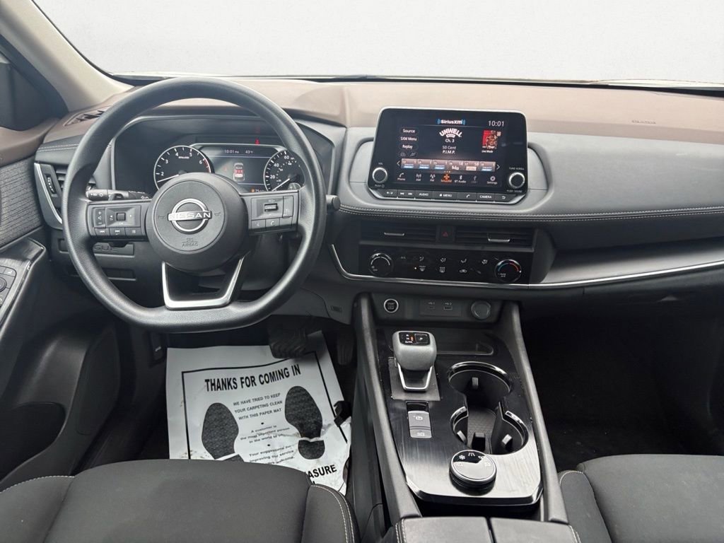 Used 2023 Nissan Rogue S image 9