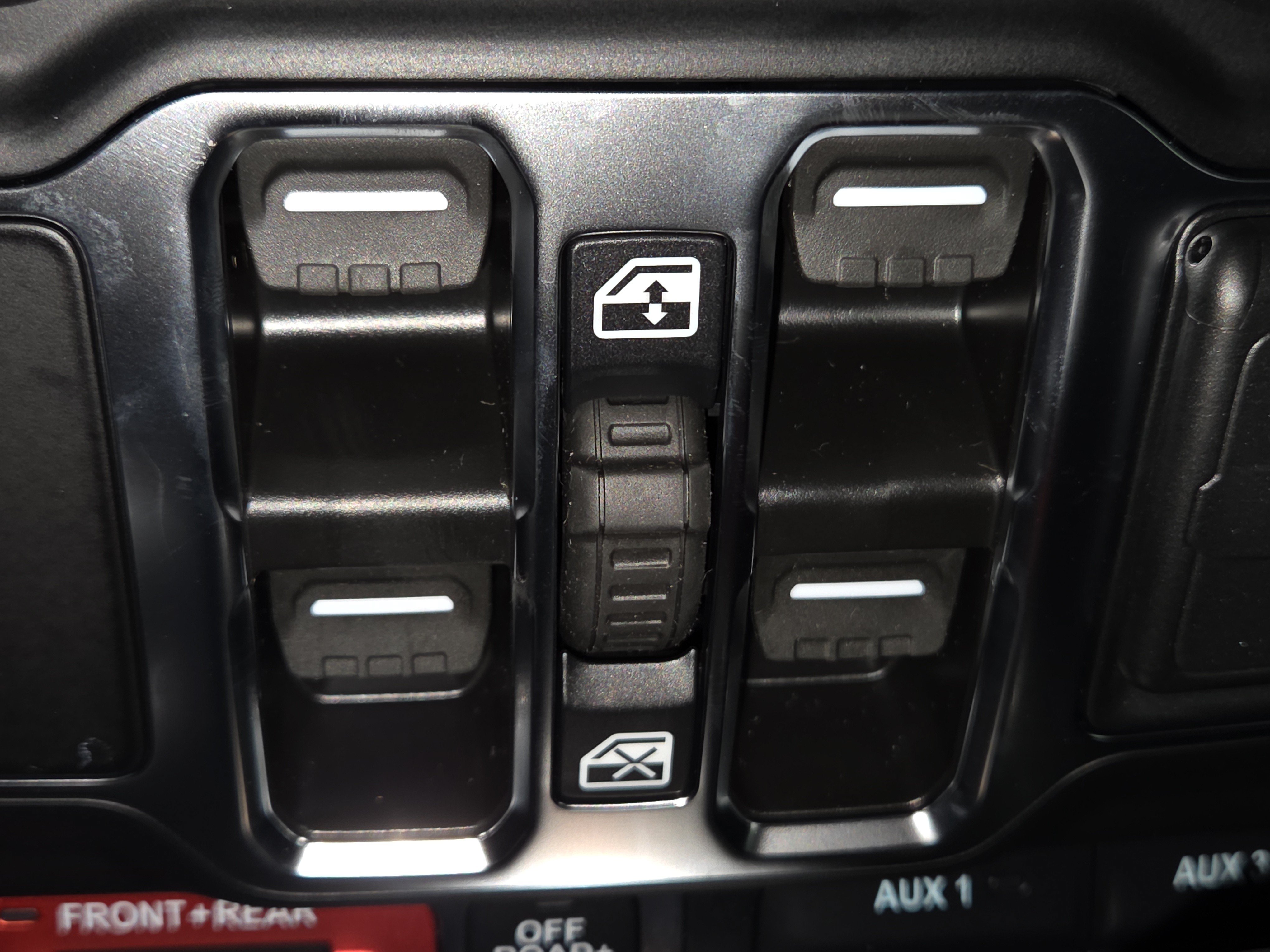 New 2025 Jeep Gladiator Rubicon AWD/4WD image 27