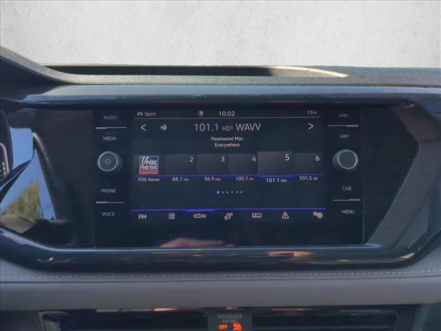 Used 2023 Volkswagen Taos SEL image 17