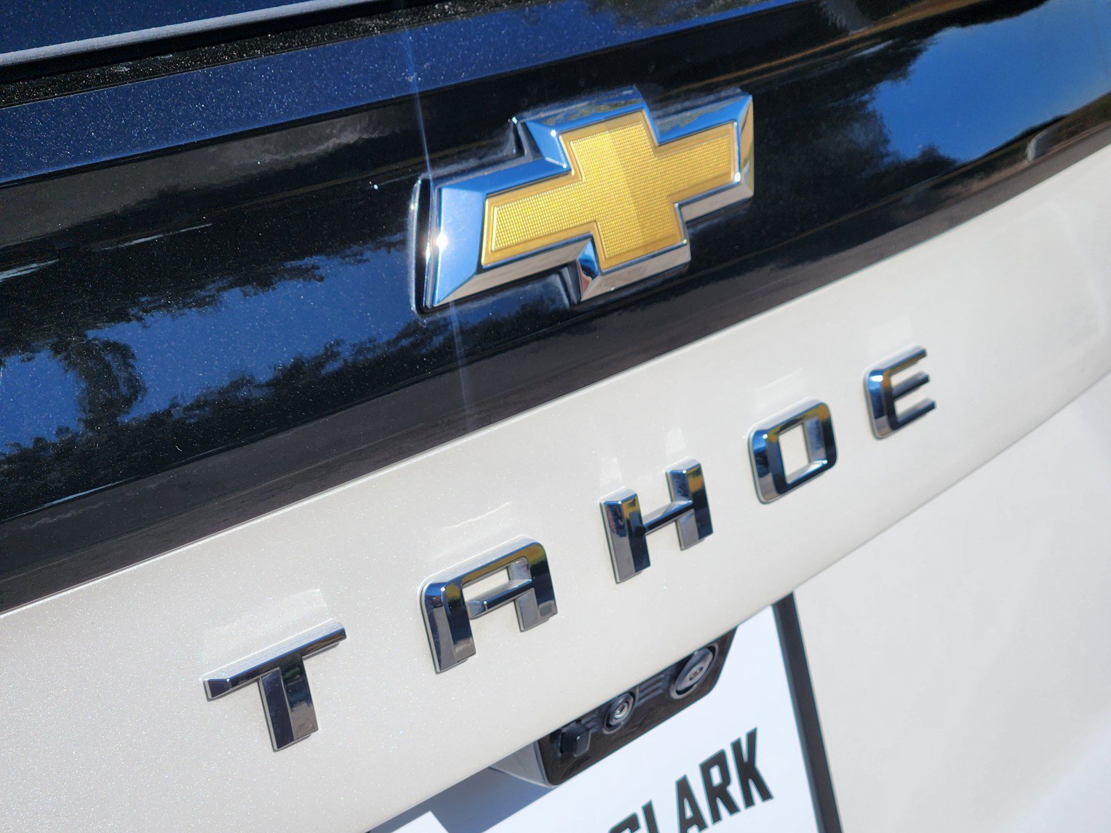 Used 2025 Chevrolet Tahoe High Country AWD/4WD image 31