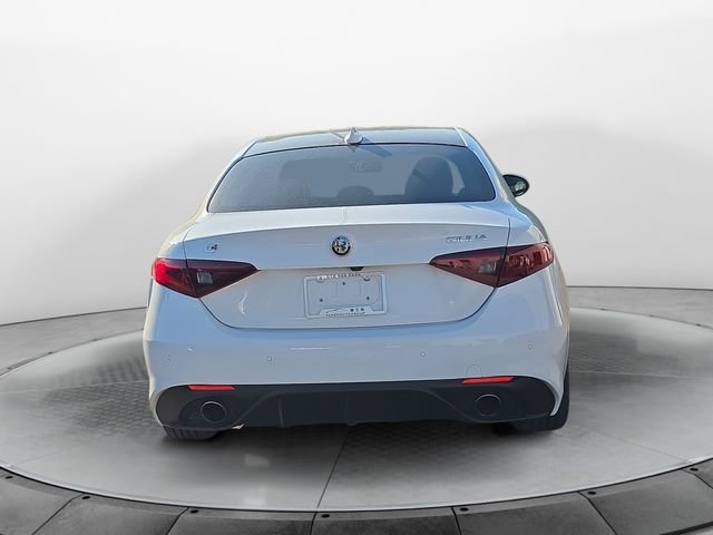 Used 2017 Alfa Romeo Giulia AWD w/ Sport Appearance Package image 4