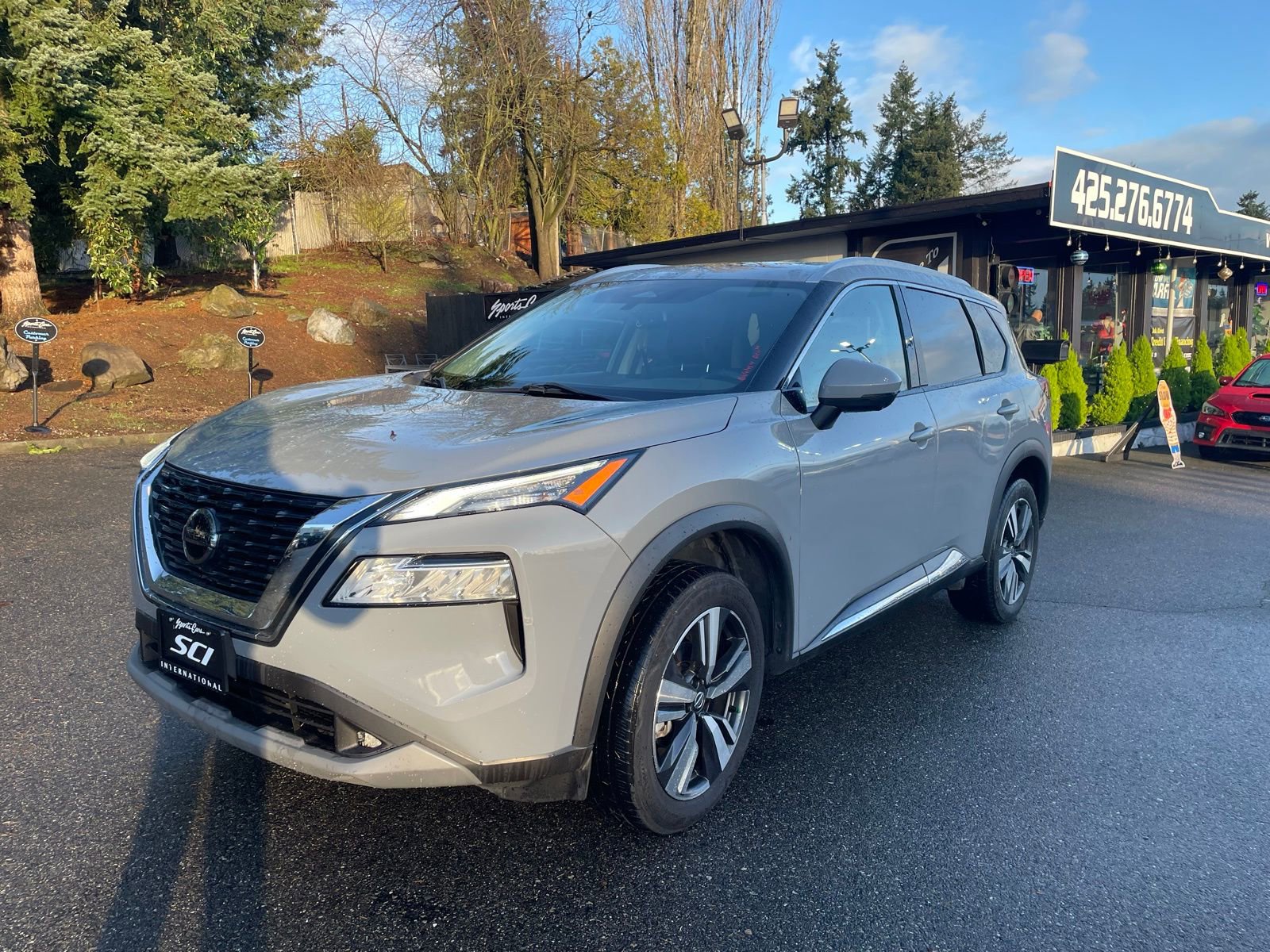 Used 2021 Nissan Rogue SL image 3