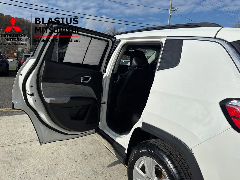 Used 2022 Jeep Compass Latitude image 16