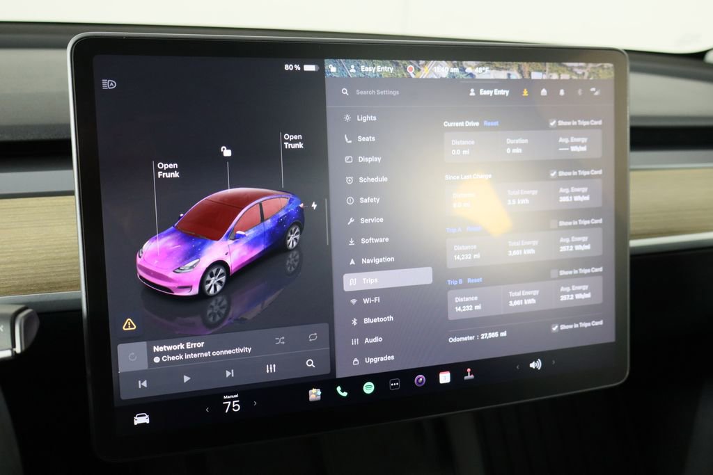 Used 2023 Tesla Model Y Long Range image 31