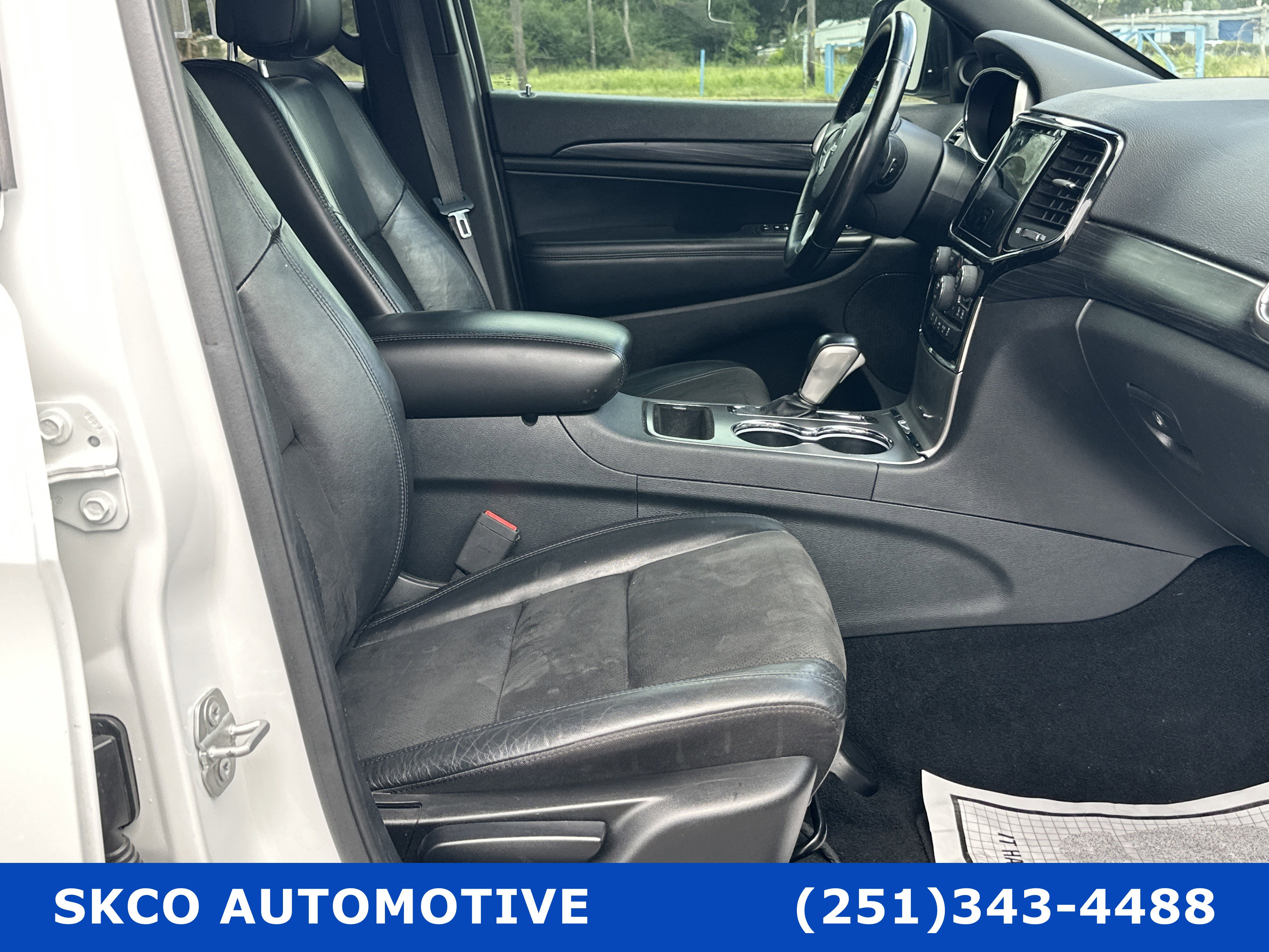 Used 2020 Jeep Grand Cherokee Altitude image 13