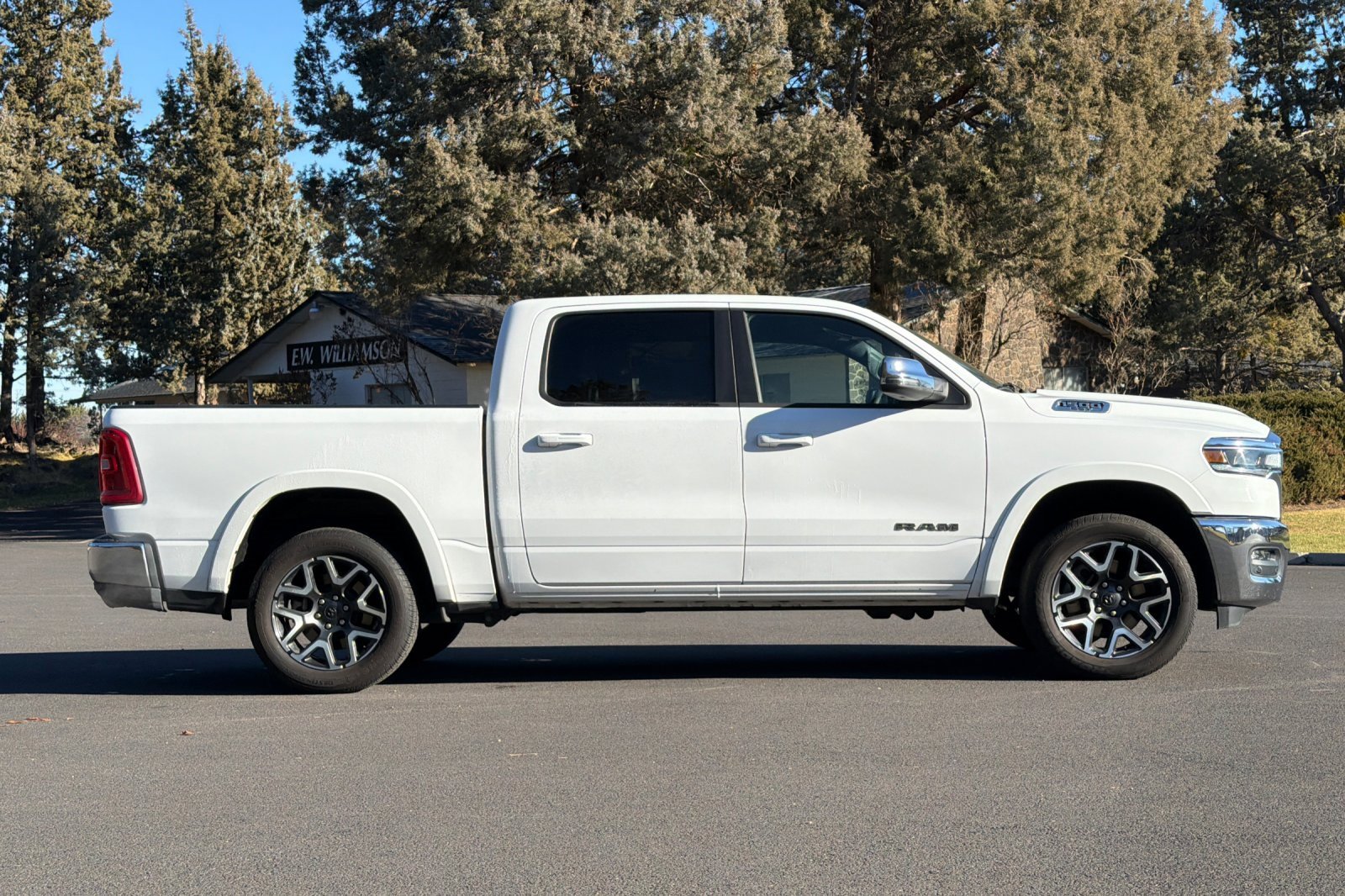 Used 2025 RAM 1500 Laramie image 3
