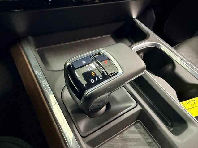 Certified 2024 Chevrolet Silverado 1500 High Country w/ Technology Package AWD/4WD image 18