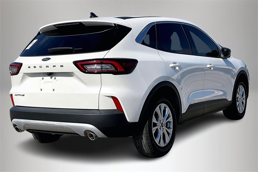 Used 2023 Ford Escape Active image 5