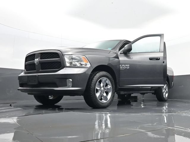 Used 2019 RAM 1500 Express w/ Express Value Package AWD/4WD image 31