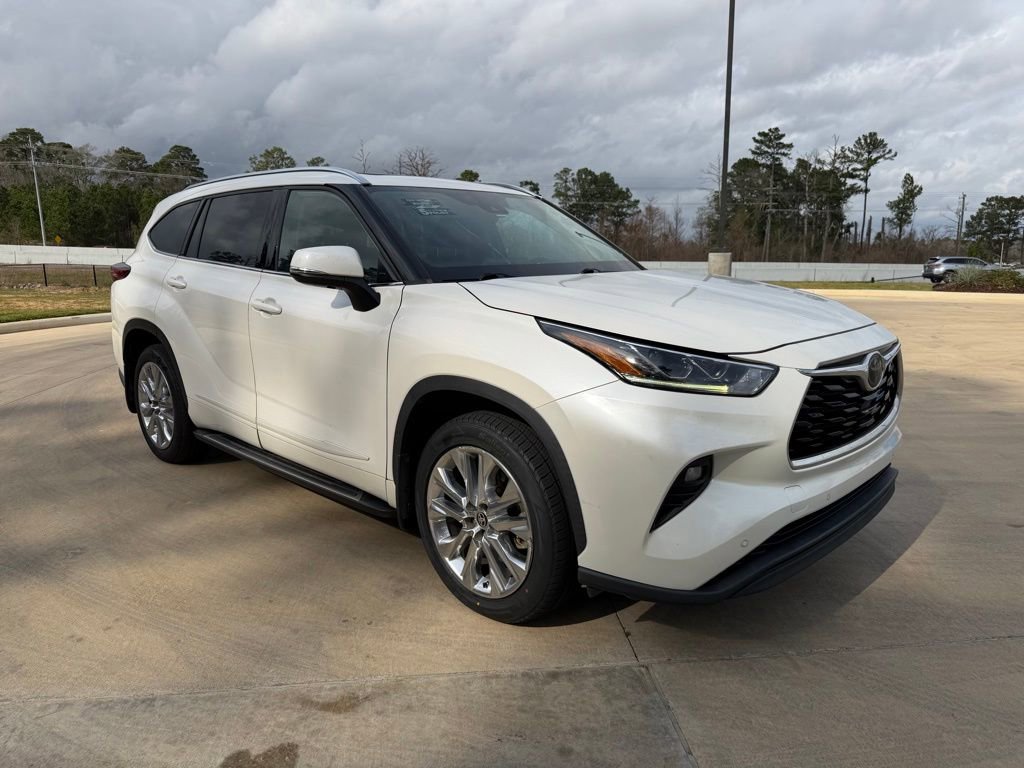 Used 2020 Toyota Highlander Limited image 7