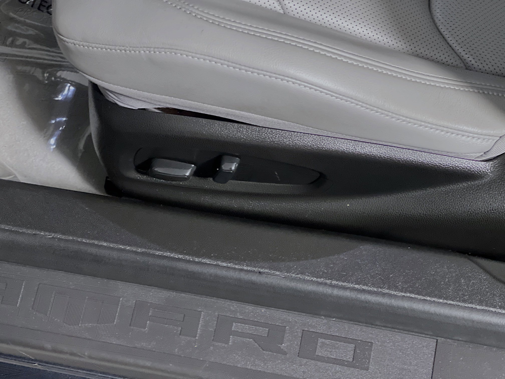 Used 2023 Chevrolet Camaro LT image 16