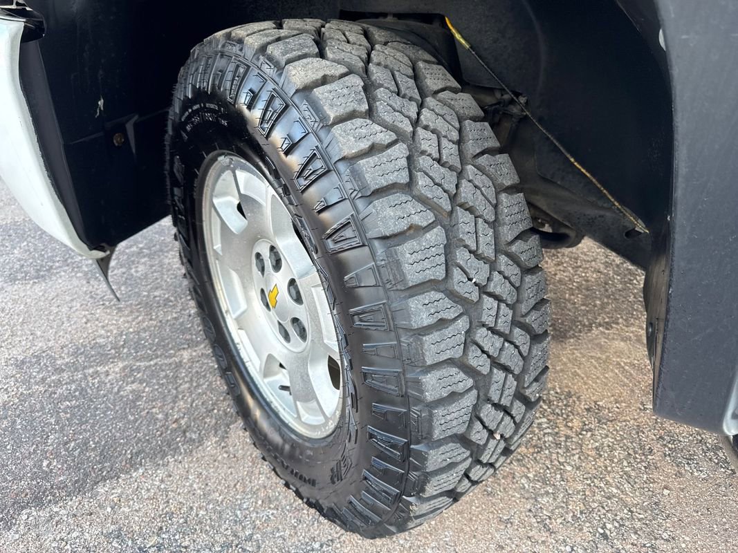 Used 2010 Chevrolet Silverado 1500 LT w/ Max Trailering Pack image 47