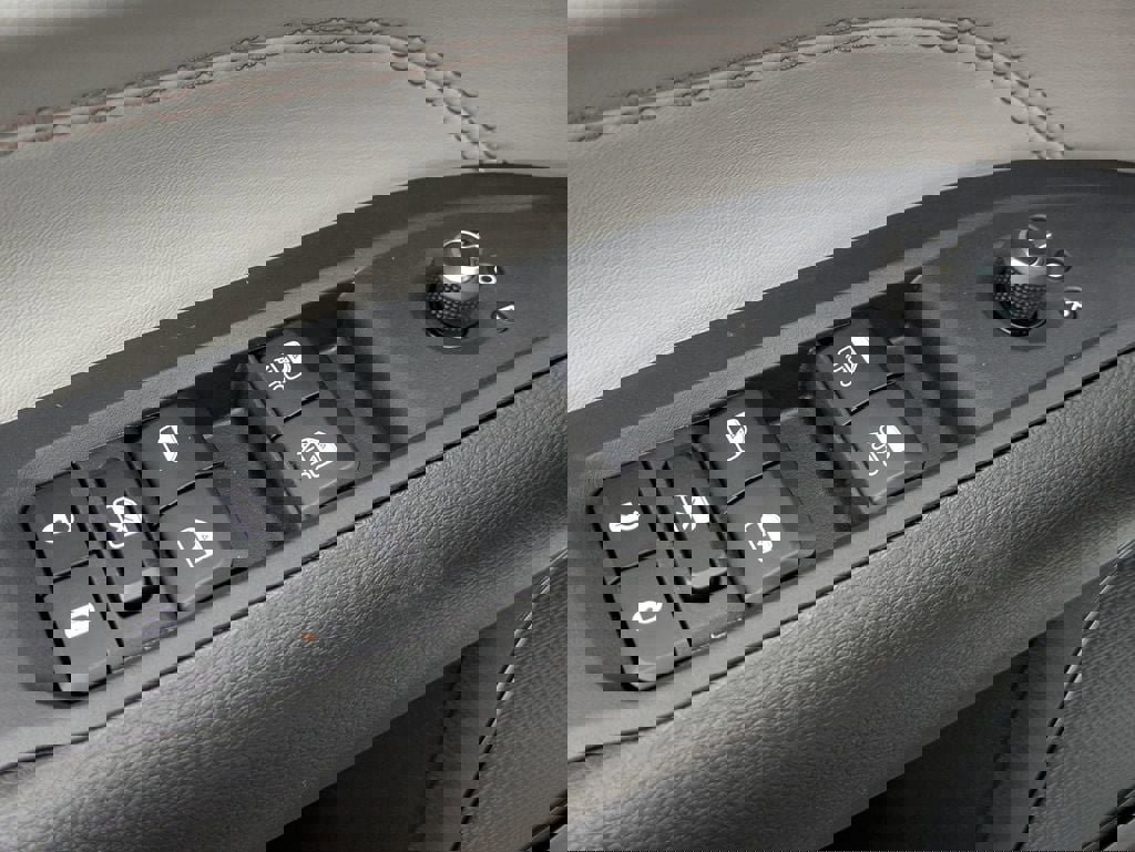 New 2026 Jeep Compass Limited w/ Mopar All Weather Package AWD/4WD image 11