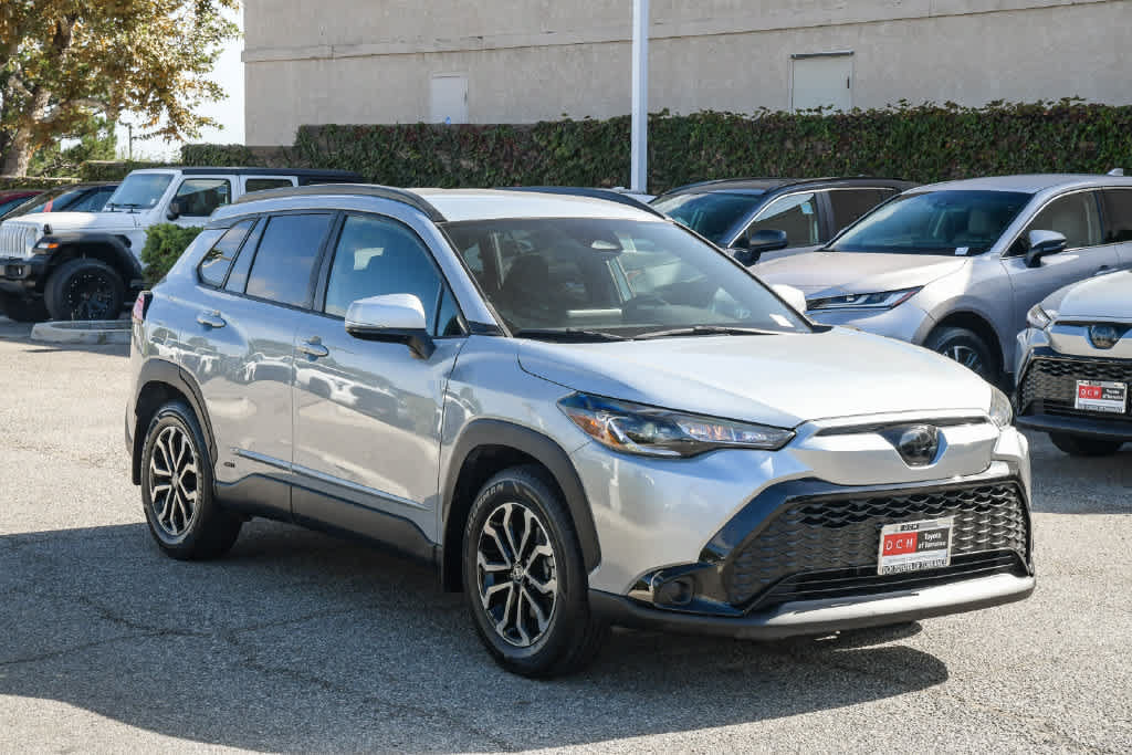 Certified 2023 Toyota Corolla Cross AWD Hybrid image 3