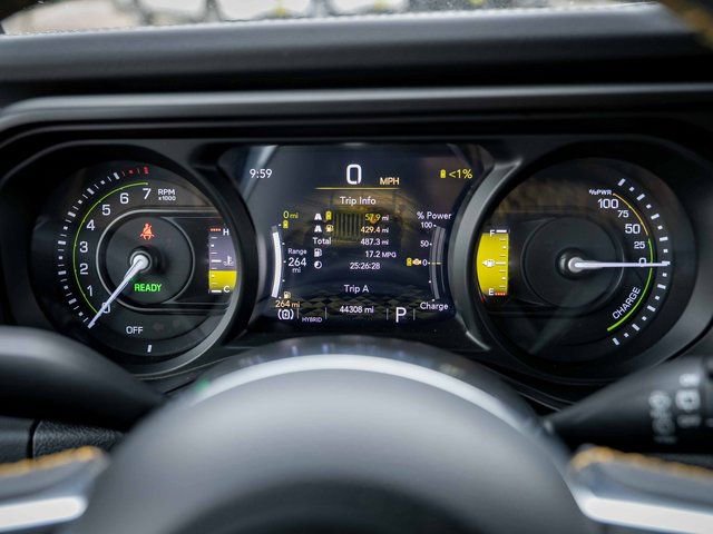 Used 2024 Jeep Wrangler Unlimited Sahara image 30