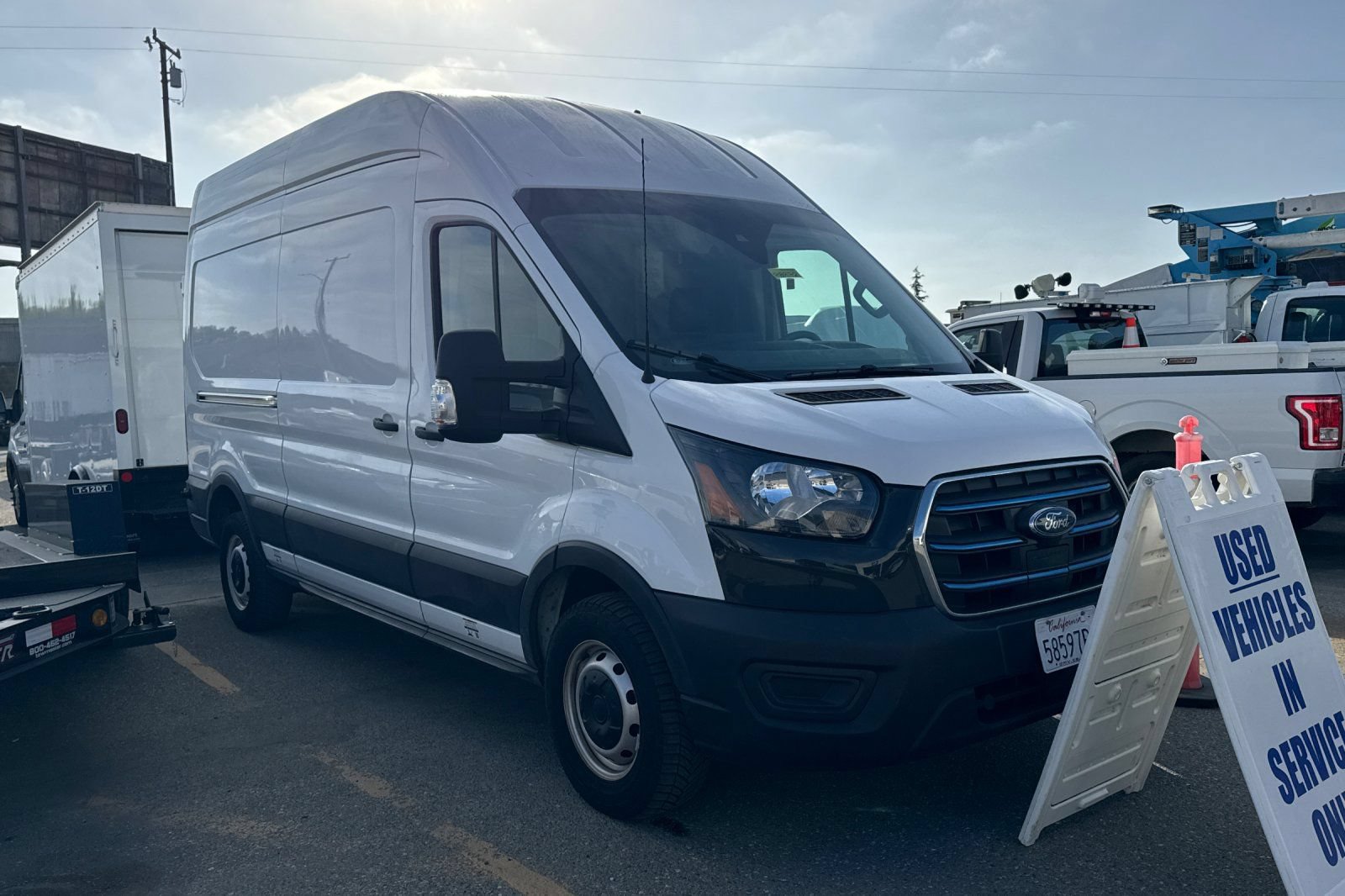 Used 2022 Ford E-Transit 148 High Roof w/ Load Area Protection Package RWD image 2