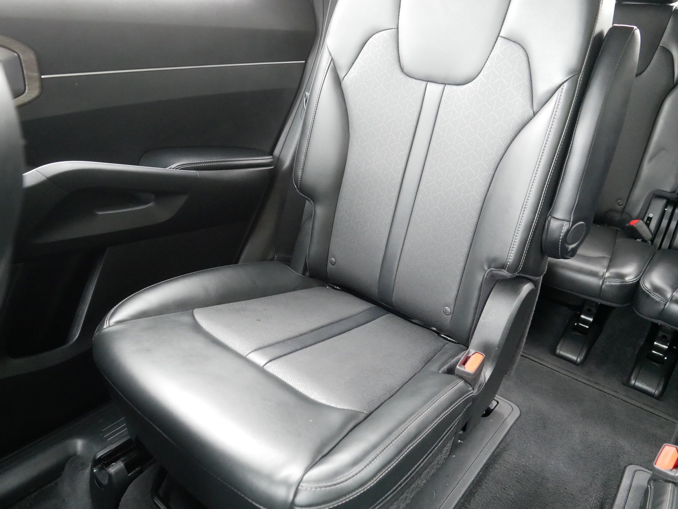 Certified 2021 Kia Sorento EX FWD image 12