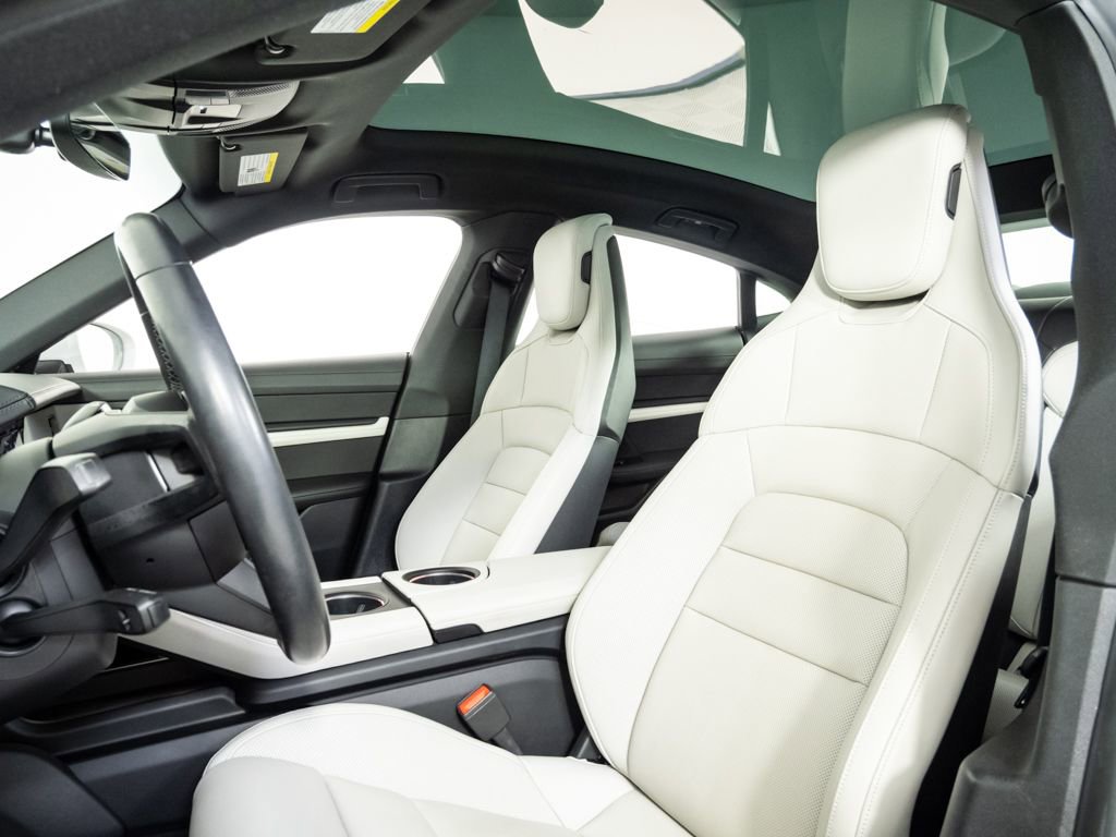 Used 2021 Porsche Taycan image 5