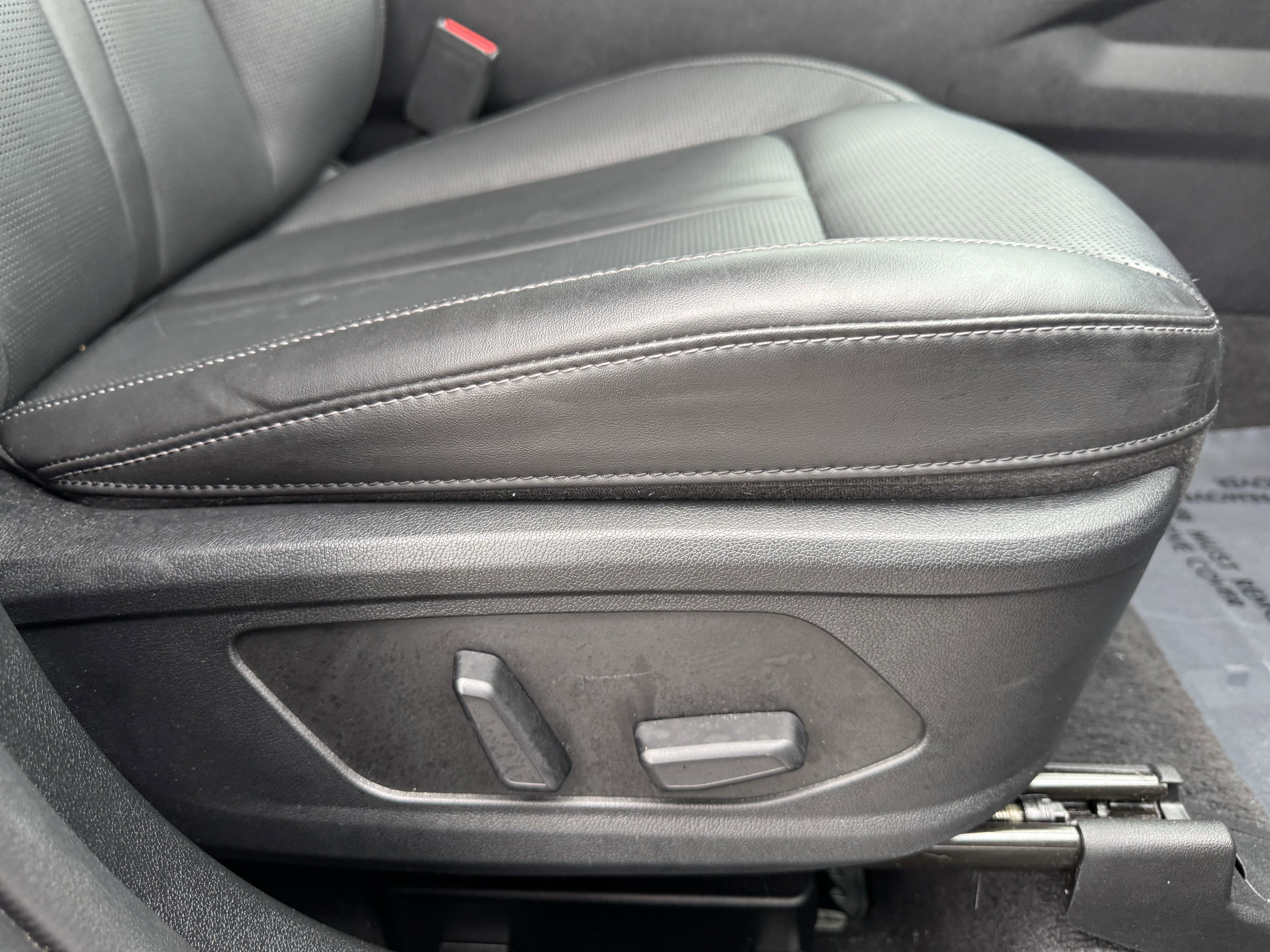 Used 2024 Kia Sorento EX image 41