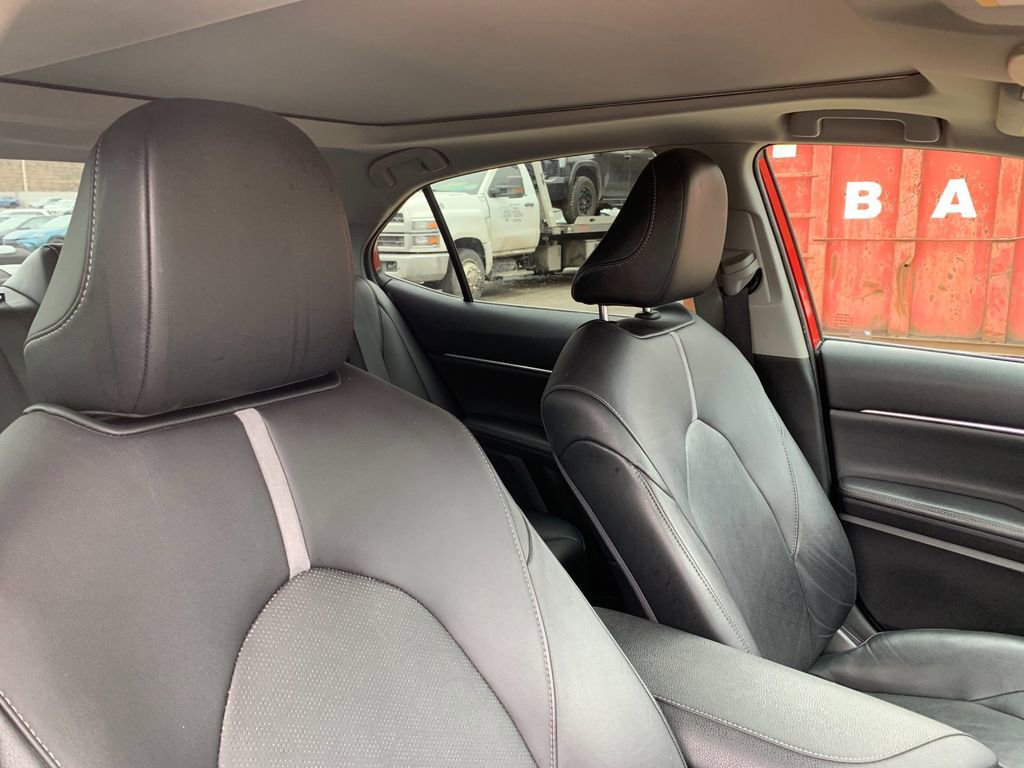 Used 2021 Toyota Camry XSE image 19