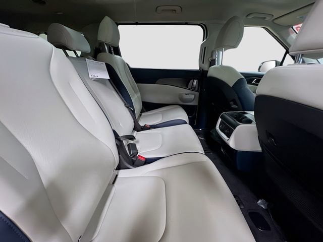 New 2026 Kia Carnival SX image 30