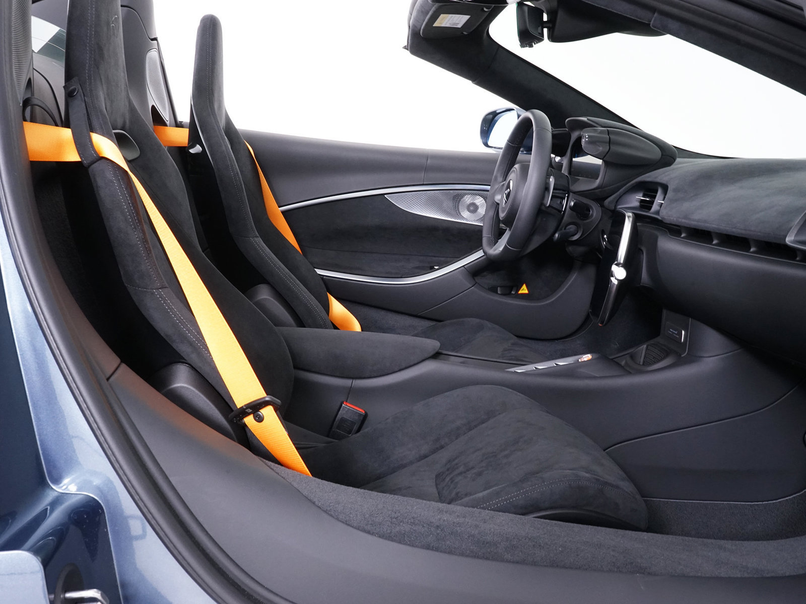 New 2026 McLaren Artura Spider RWD image 28