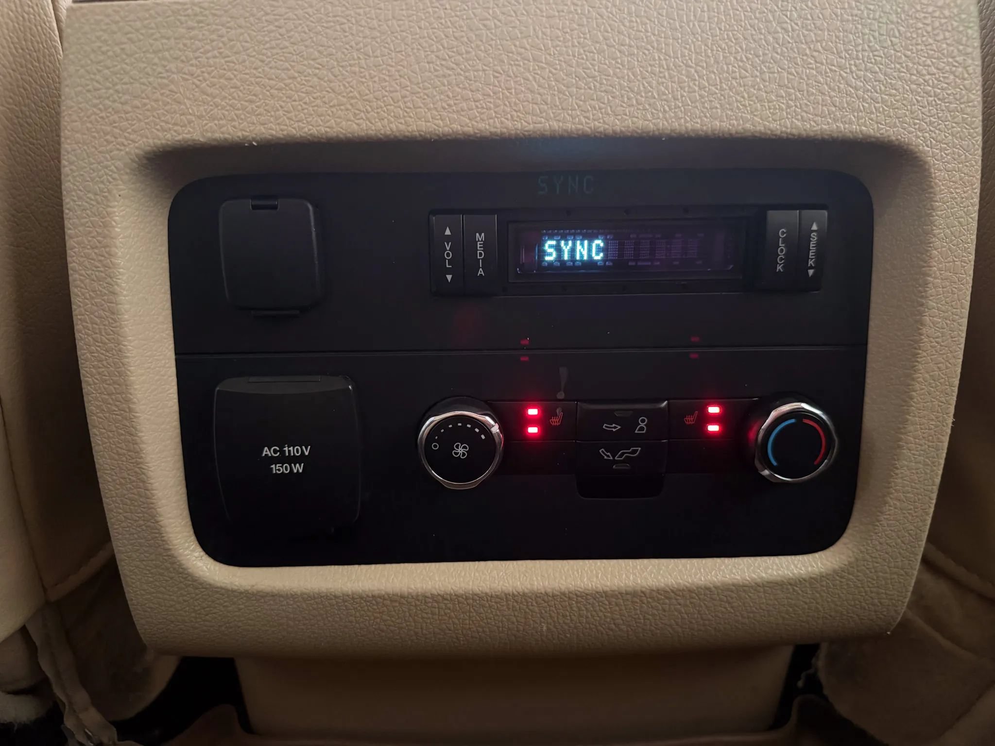 Used 2015 Ford Expedition EL Limited w/ Equipment Group 301A AWD/4WD image 31