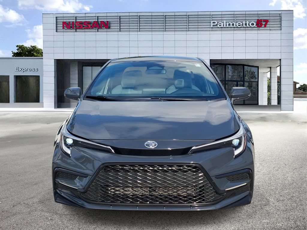 Used 2026 Toyota Corolla SE FWD image 2