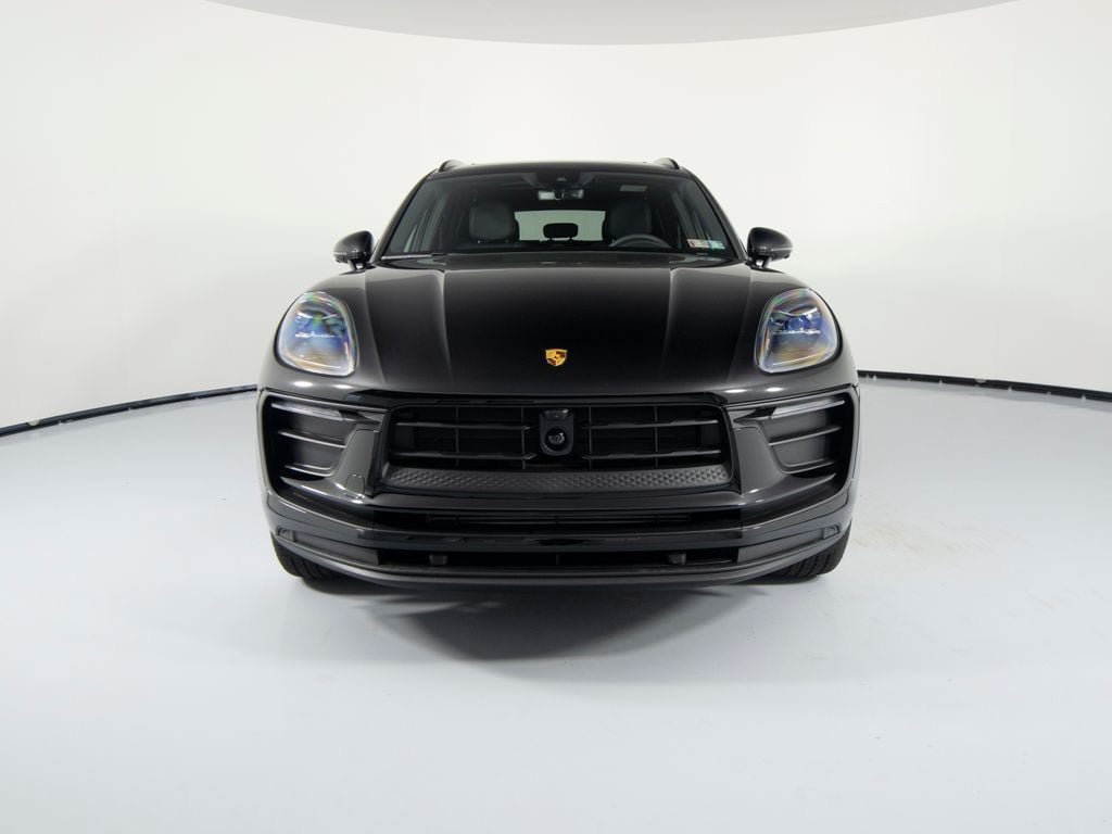 New 2026 Porsche Macan AWD/4WD image 13
