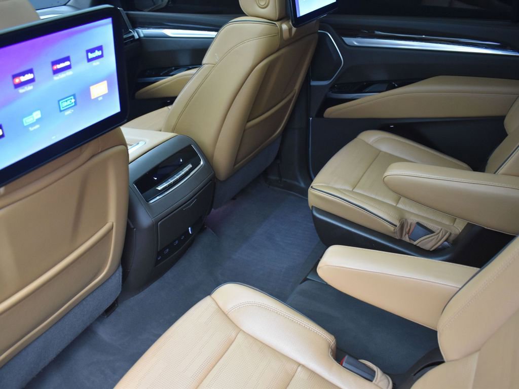 Certified 2025 Cadillac Escalade ESV Premium Luxury w/ Touring Package image 27