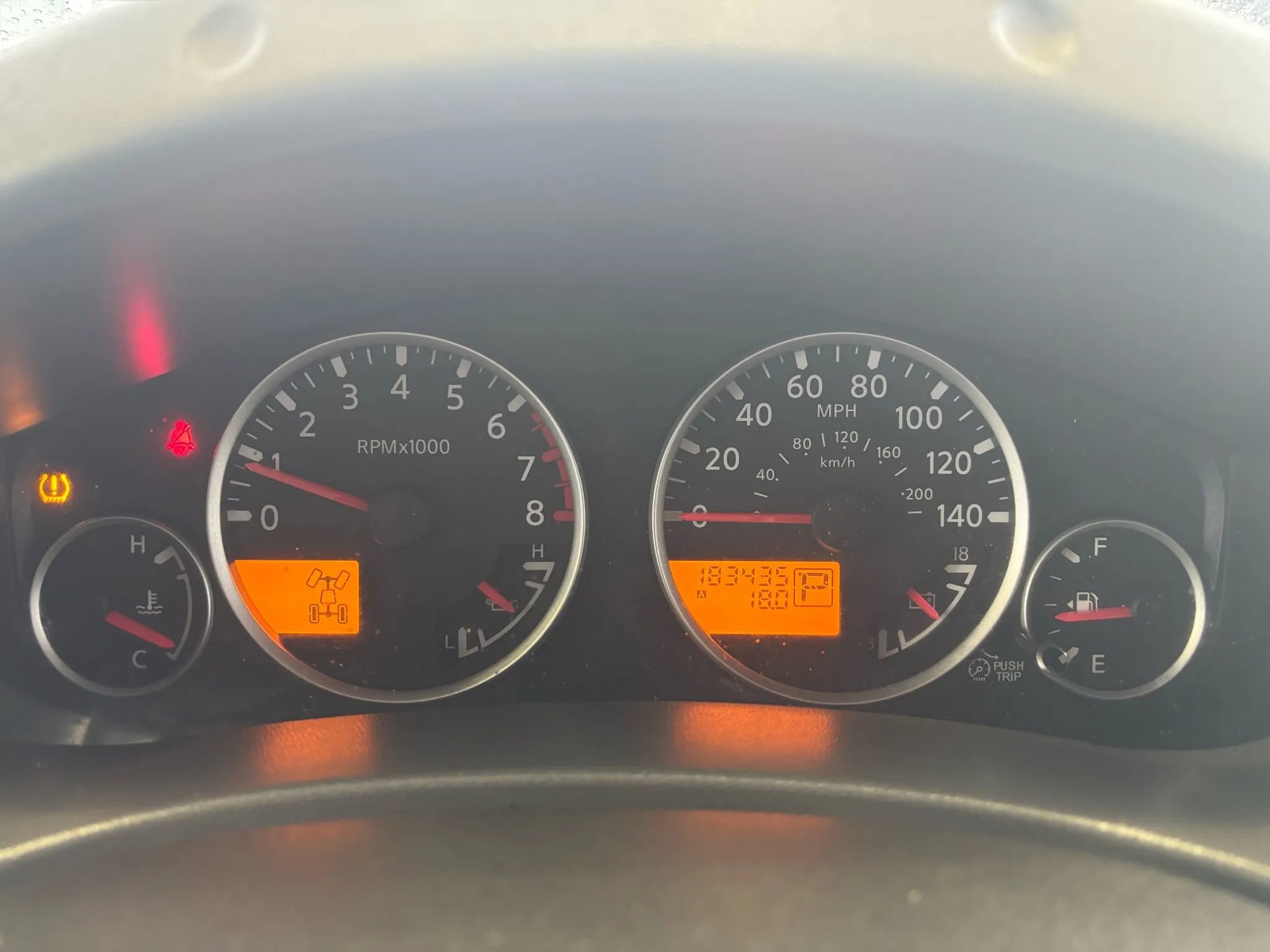 Used 2007 Nissan Xterra SE w/ Side & Curtain Airbag Pkg image 11