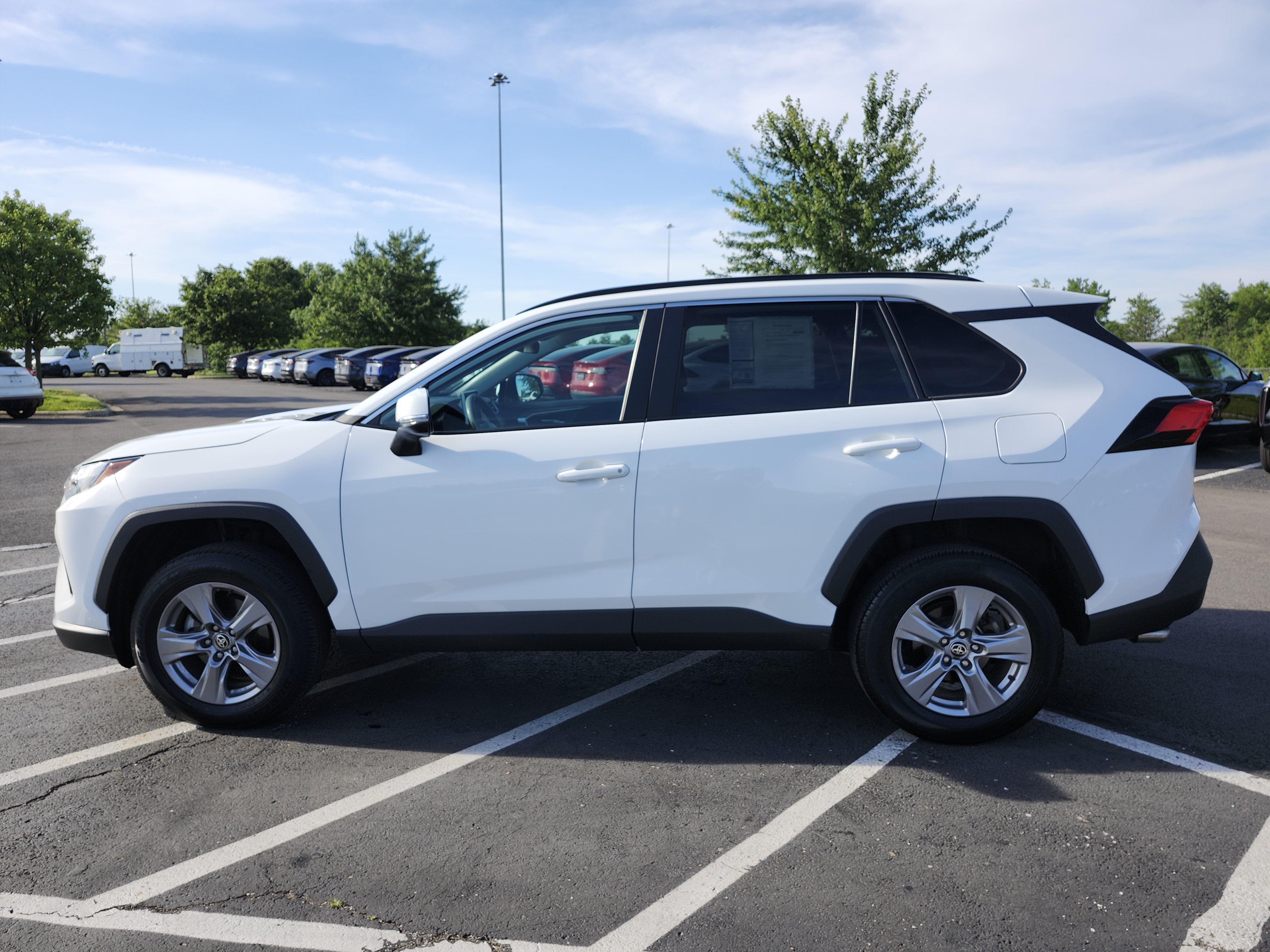 Used 2024 Toyota RAV4 XLE AWD/4WD image 12