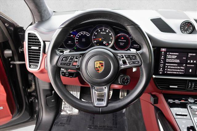 Used 2020 Porsche Cayenne Turbo image 13
