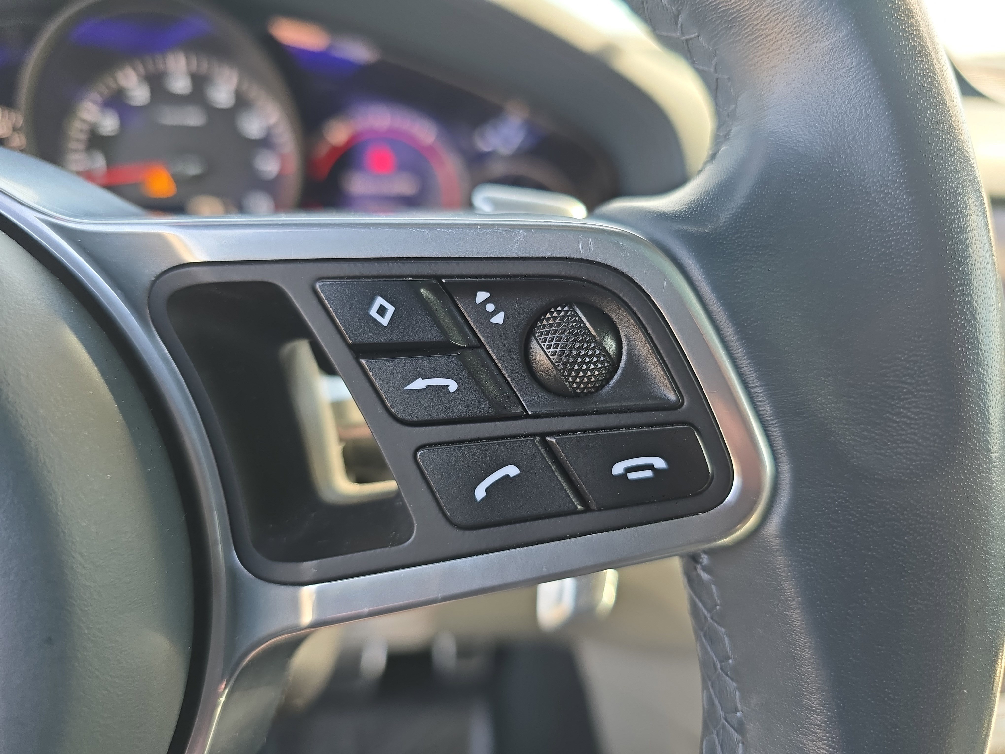 Used 2022 Porsche Cayenne S image 17